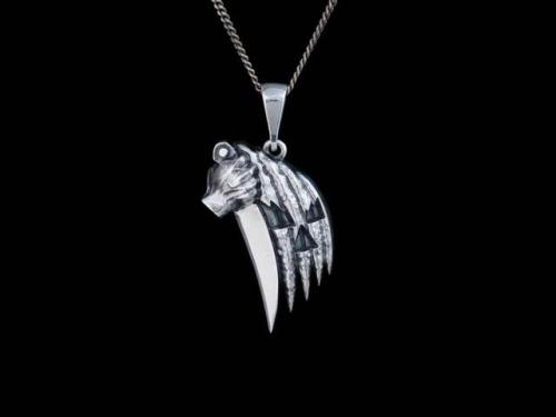 sixpenceee:Amazing horror jewelry for horror addicts: Critters...