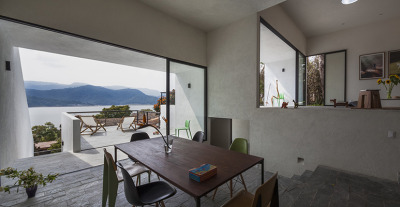 ombuarchitecture:<br /><br />Casa Mestre<br />Valle de Bravo • México<br />by Dellekamp<br />via Plataforma Arquitectura<br />