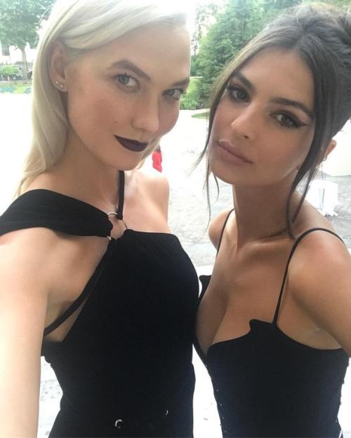 prettycelebsandcosplayers:Karlie Kloss and Emily Ratajkowski