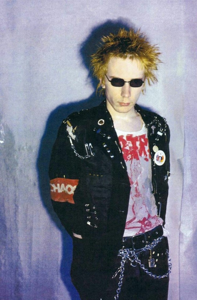 80 S💖 — Johnny Rotten Of Sex Pistols July 1977