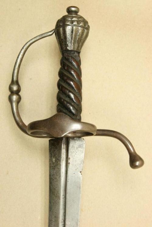 elsegno:Arming sword, circa 1640 (X)