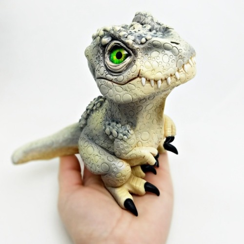 the7yearoldbro:sosuperawesome:Figurines by Jennifer Sloan, on...