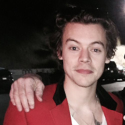 Harry Styles Suit Explore Tumblr Posts And Blogs Tumgir