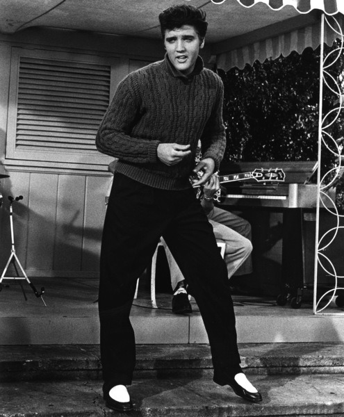 twixnmix:Elvis Presley on the set of “Jailhouse Rock” (1957) ...