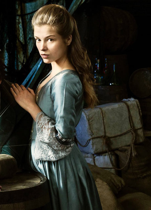 Sophie Cookson In Moonfleet 2013