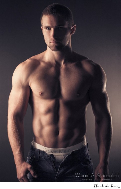 Your Hunk of the Day: Sam Layton http://hunk.dj/6855