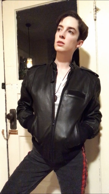 glumshoe:I found a vintage real leather motorcycle jacket for...