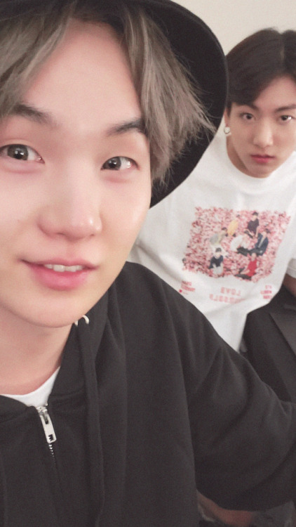 0613icons:yoonkook lockscreens (request) like or reblog if...