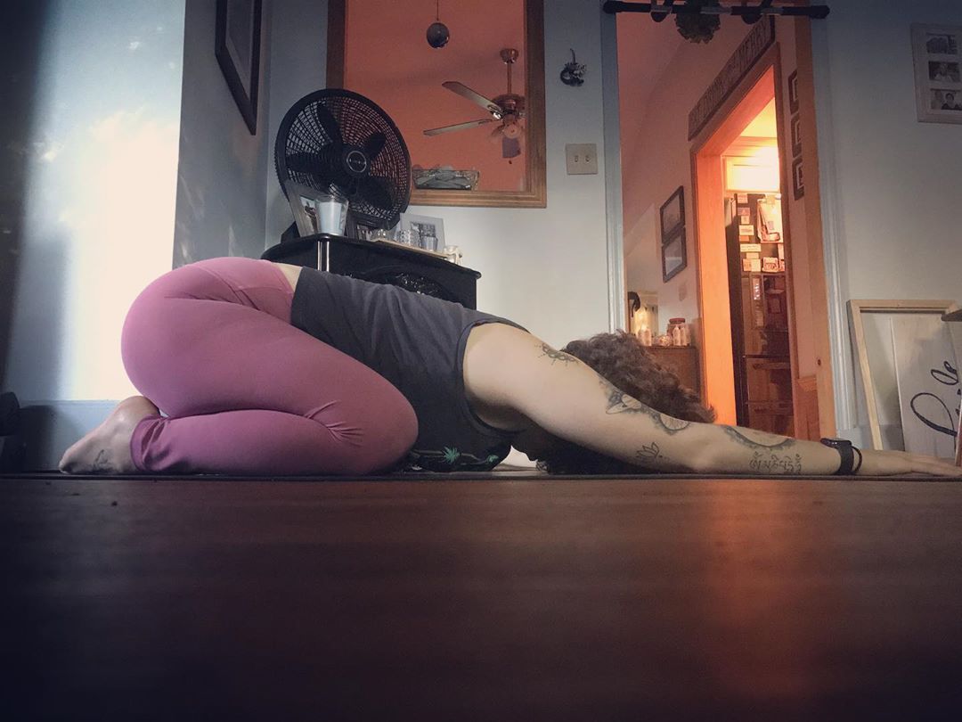 Honestly, though, is there anything better than a 6AM practice? . Maybe cats are better, but thatâs about it. . #yoga #yogaeverydamnday #childspose #balasana https://www.instagram.com/p/BzdAWVZDFE1/?igshid=f9rr7armk36d
