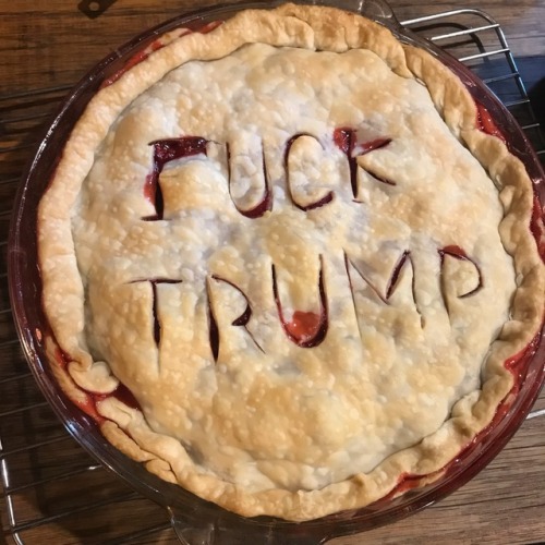 glumshoe:my dad baked a pie