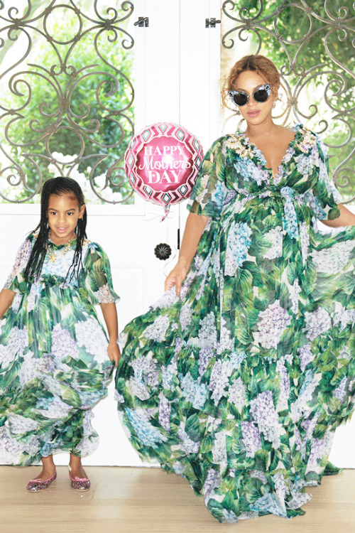 acewiththelemonade:acewiththelemonade:Beyoncé + Blue Ivy:...