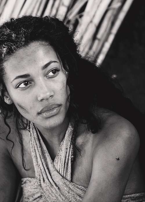 jacksfalahee:Kylie Bunbury as Suhad      #9DaysForTut