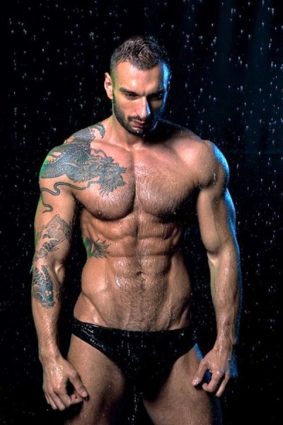 The perfect man! I LOVE his body!