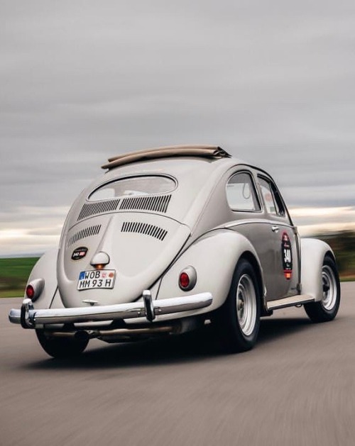 cars car vw vw beetle beetle bug vw bug cox kaefer volkswagen volkswagen beetle vintage classic classic car classic cars oldtimer aircooled germany germaniron design photography