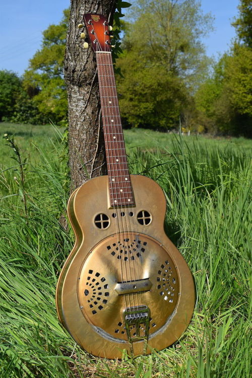 spacebeach23:1932 Dobro M32 Gold frosted...