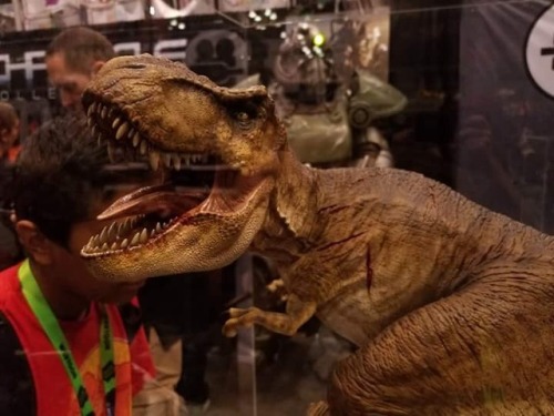 cvltofthepopcvlture:T-Rex in the Rotunda (Jurassic Park) 1/9...