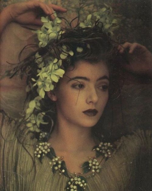 hellfiredyke:athena-noctua:Sheila Metzner | For Vogue Magazine...