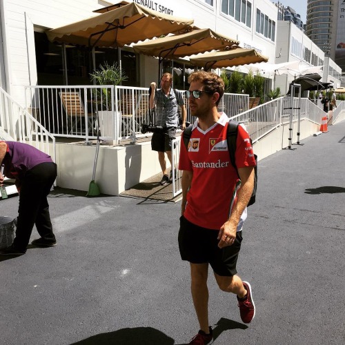 fansofsebvettel:
“  Sebastian Vettel arriving at the new Baku city circuit this morning
”