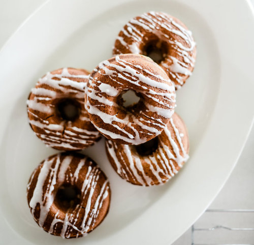 fullcravings:Baked Pumpkin Doughnuts