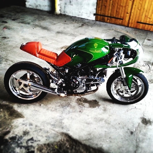 bubble fairing for motorcycle