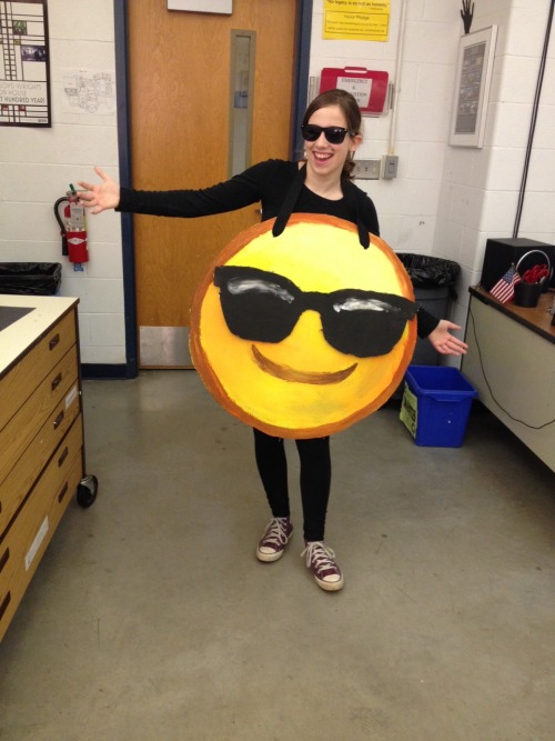 Emoji Halloween Costume Tumblr this is me dressed as a giant emoji