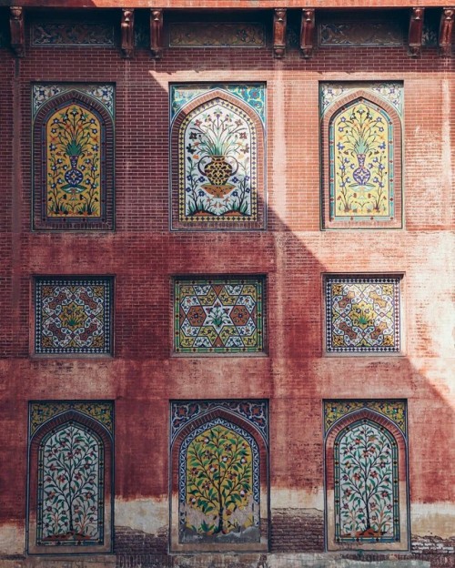 muzikkutulukiz:Wazir Khan Mosque/ Pakistan Lahore*