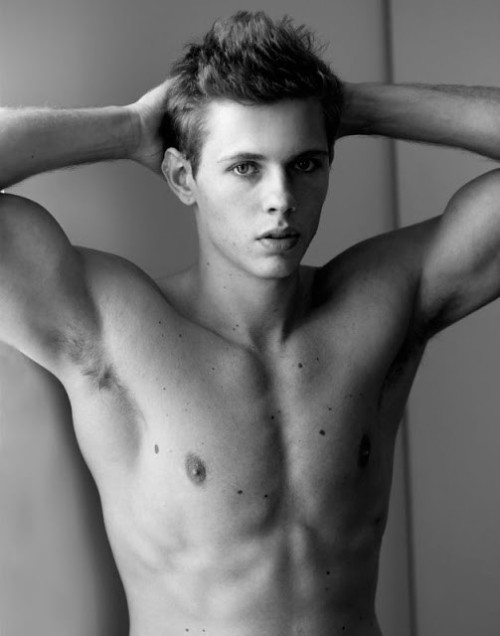 primomalebodies:
“Trusting and open to possibilities.
”