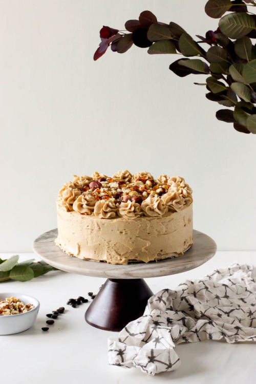 Hazelnut Espresso Crunch CakesourceMore cake & cookies &...