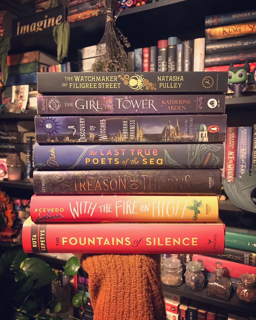 @haydensister took me to @jabberwocky_books_nbpt yesterday for the first time ever, and something happened. I picked up my stack to go checkout, and we both looked at it in shock. I honestly have no idea how this happened, but a good time was had by...