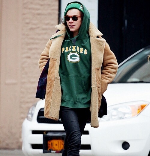 harry styles packers shirt