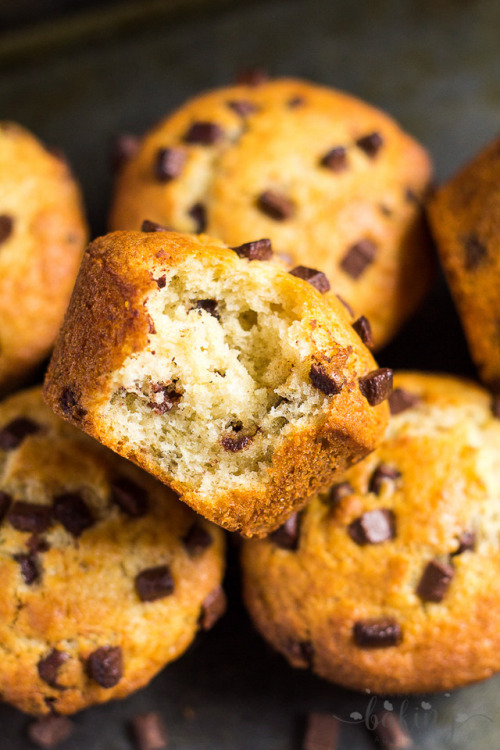 fullcravings:My Favorite Chocolate Chip Muffins