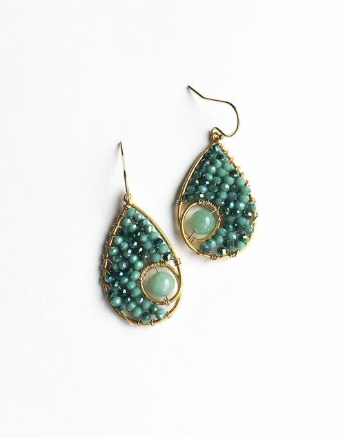 laurastarkdesigns:Rows and rows of shimmery green! {mystic...