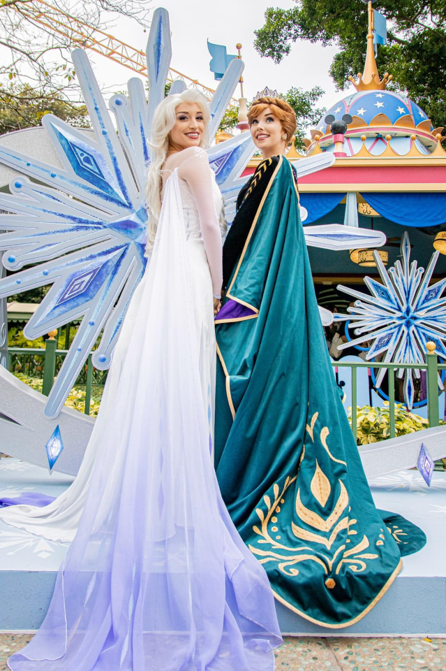 Elsa And Anna Cosplay Tumblr