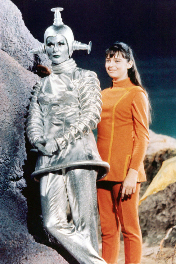 angela cartwright lost in space 2018