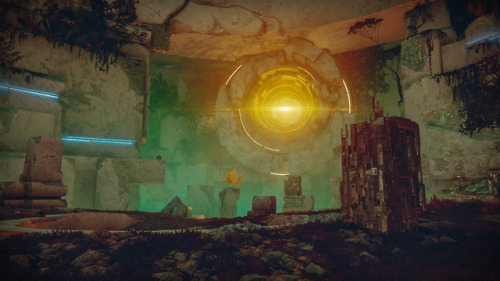 svint-of-the-deep:Nessus has such a strange aqua thing going...