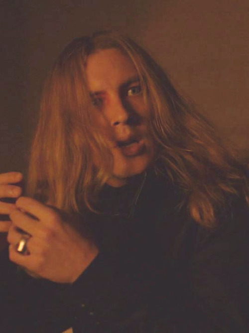 galesunshine:Cody Fern in American horror story (Part 10)