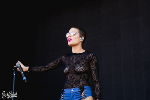 halseygray:Halsey at Sydney Field Day (2016) x