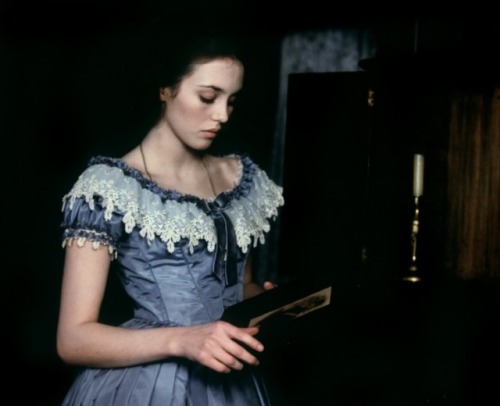 thrashard-banshee:Isabelle Adjani, film: L'histoire d'Adèle...