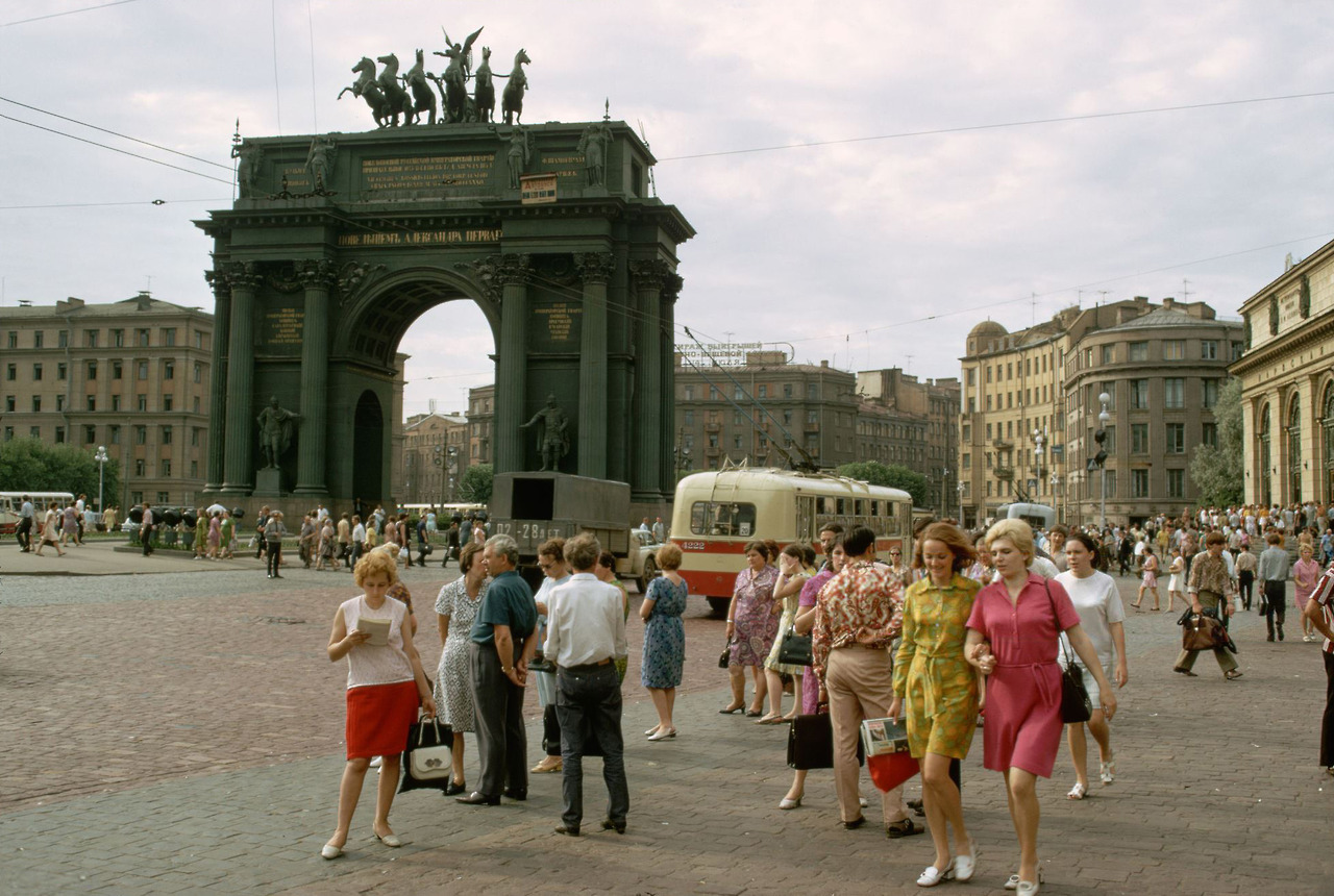 Leningrad 1972 (via)