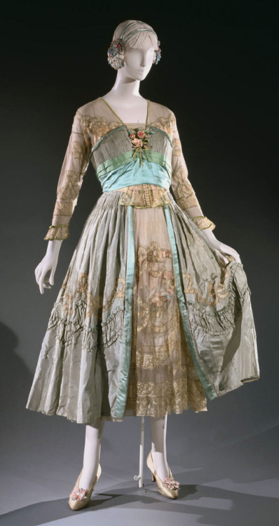 omgthatdress:DressLucile, 1916The Philadelphia Museum of Art