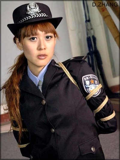 Bondage Policewoman 78
