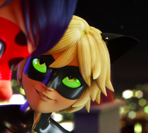 awkardphotosofchatnoir:Wow, I wish someone looked at me like...