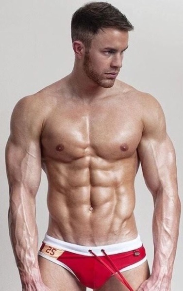 Those muscles… that body!