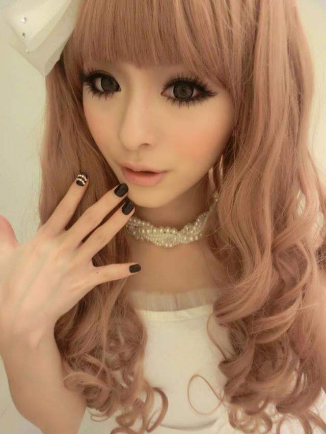 gyaru fashion and style