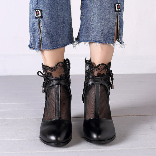 roseglam:Lace Boots (discount code: wallis15)