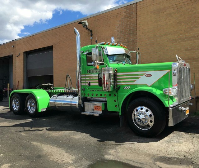 Semitrckn — Peterbilt custom 389