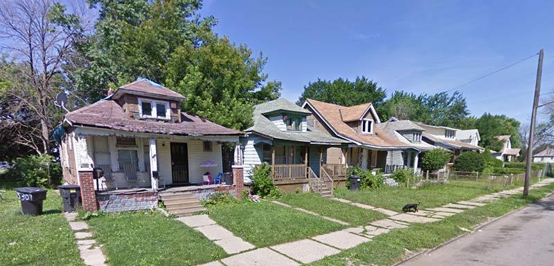 naturallyfanatical:
“ micdotcom:
“ Dramatic photos capture the rapid decline of a single Detroit block
“ It’s a heartbreaking story told in just six pictures.
After a fire destroyed nine houses on one block of Garland Street in Detroit, the Detroit...