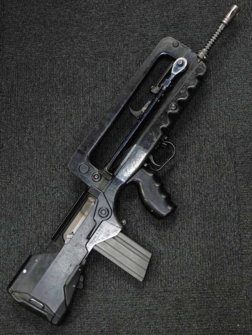 thafreedomwall:FAMAS F1.