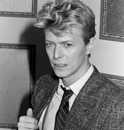 Pretty angel You've got a rhythm that's blue • David Bowie 1982