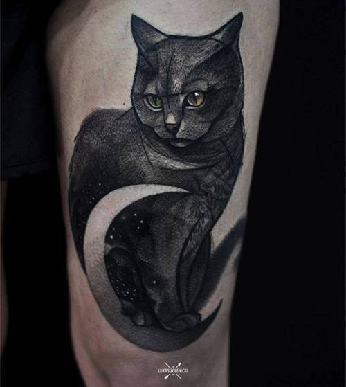 By Łukas Zglenicki, done at Cykada Tattoo, Sopot.... sketch work;pet;feline;lukaszglenicki;big;animal;thigh;facebook;twitter;cat